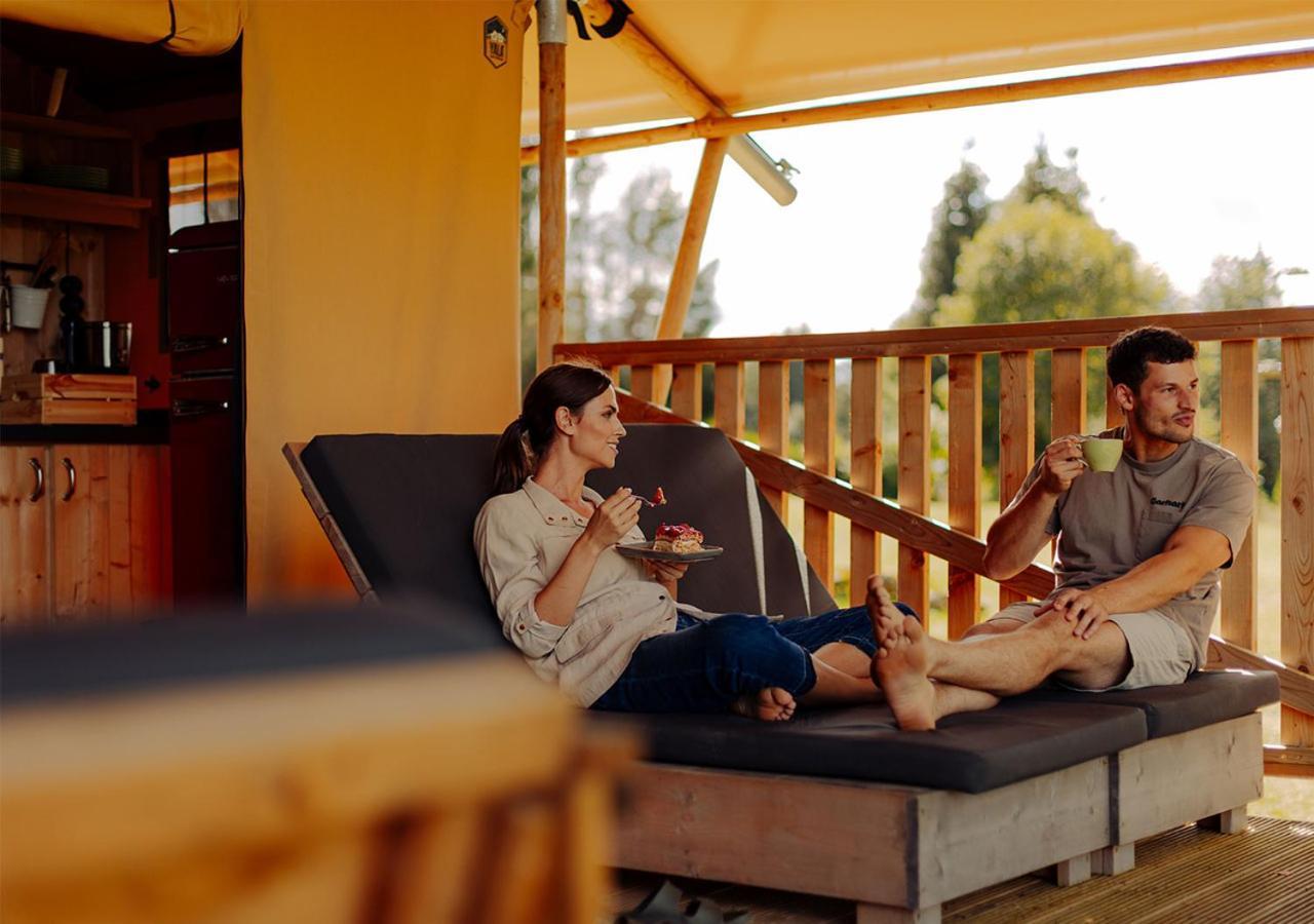Azur Camping Schwaebische Alb Sonnenbühl Esterno foto