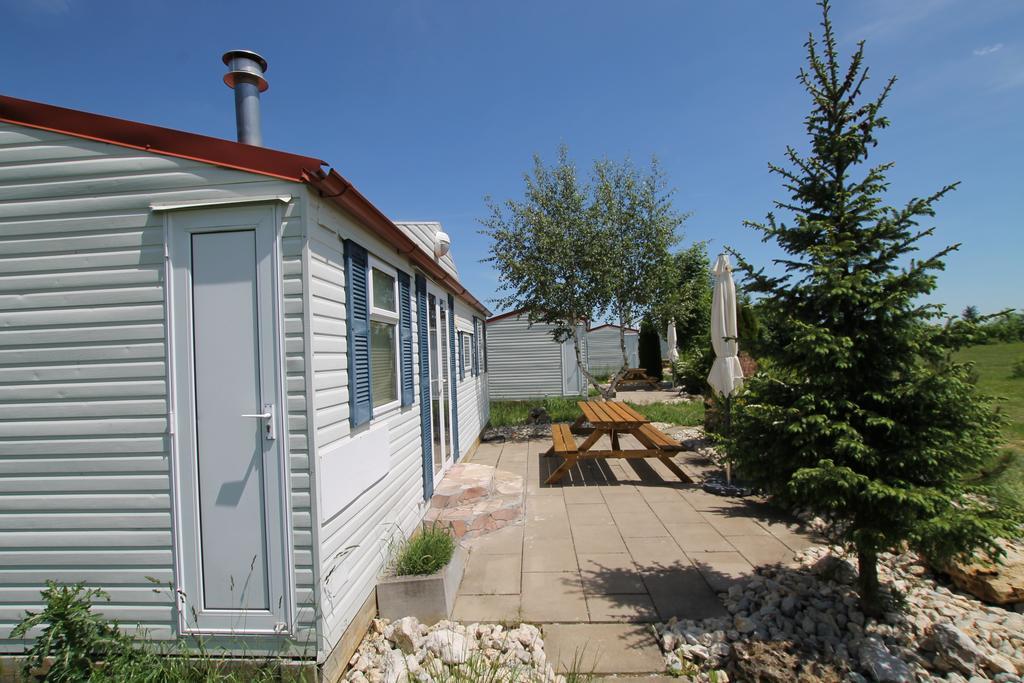 Azur Camping Schwaebische Alb Sonnenbühl Esterno foto