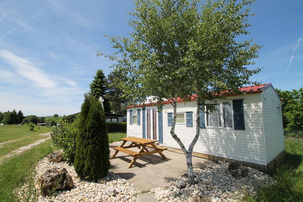 Azur Camping Schwaebische Alb Sonnenbühl Esterno foto